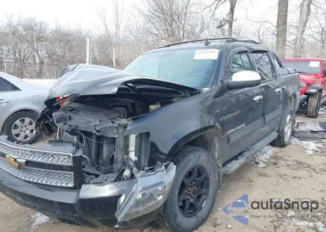 2013 Chevrolet Avalanche Lt from USA, damaged, VIN 3GNTKFE78DG333197
